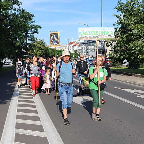 Pielgrzymka do Jasnej Gry: grupa winoujcian rozpoczyna 600-kilometrow przygod na piechot