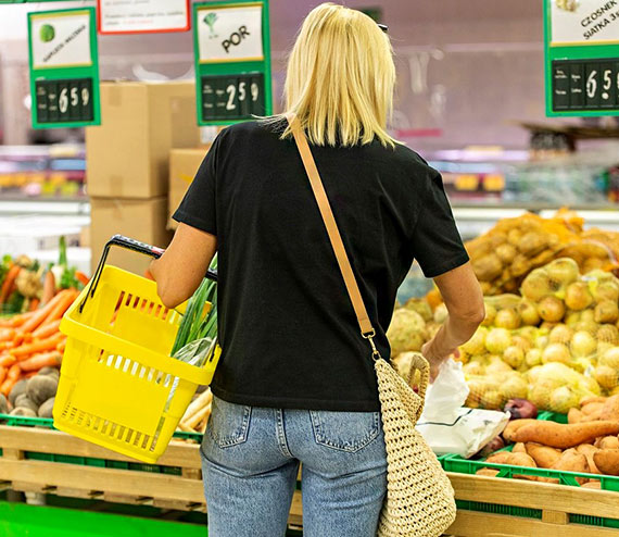 Ceny warzyw i chemii gospodarczej niebezpiecznie rosną. Za to art. tłuszczowe przestały straszyć Polaków