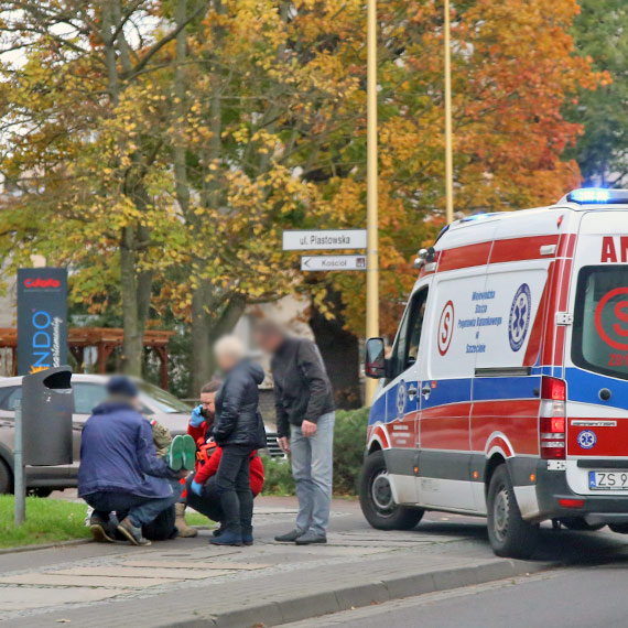 12-latka zasaba na ulicy. wiadkowie wezwali pomoc