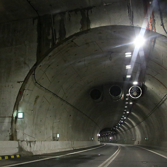 Tajemnica sopli lodowych i przecieku w tunelu po stronie Warszowa