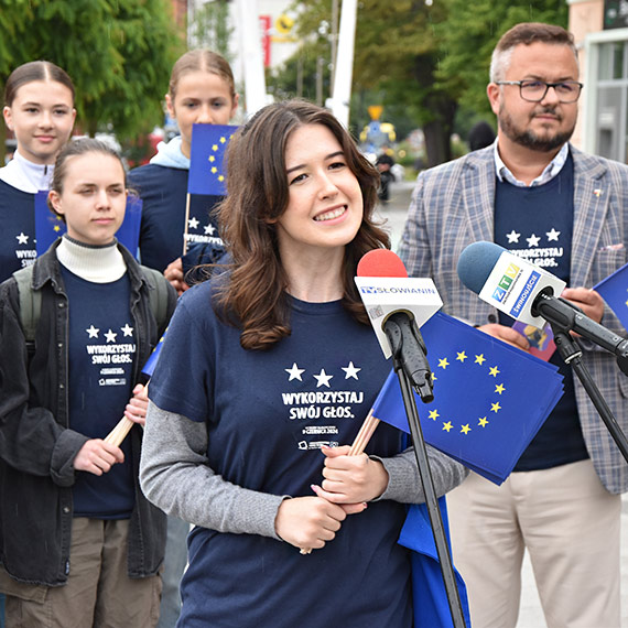 Odliczanie do wyborw europejskich. Modzie zachcaa do udziau w gosowaniu