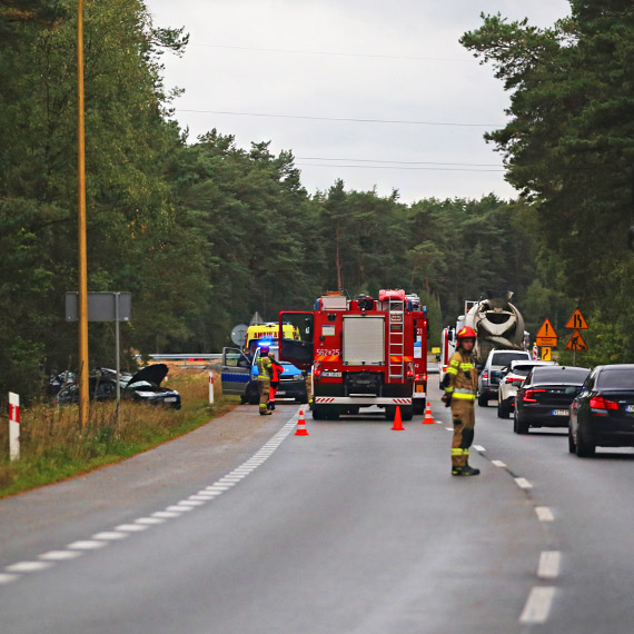 Kolizja na ulicy Woliskiej w winoujciu: Jedna osoba trafia do szpitala