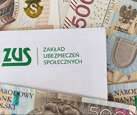 Szokujce dane z ZUS-u. Rekordzista wrd aktywnych patnikw zalega prawie 820 mln z