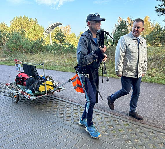 Wdrowiec z pomoc dla zwierzt dotar do winoujcia