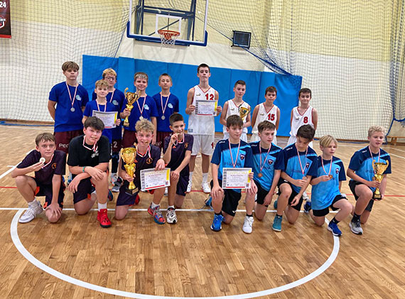 Awans do mistrzostw Polski koszykwki 3x3 uczniw z SP1