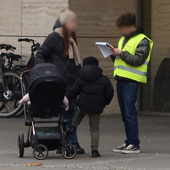 Tajemnicze badania w centrum winoujcia. Kto pyta, nie odpowiada?