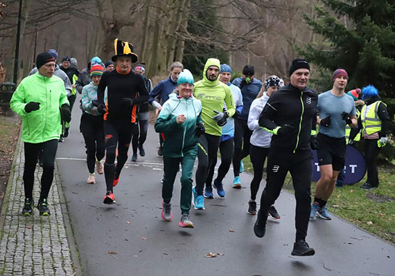 Noworoczna edycja parkrunu w winoujciu