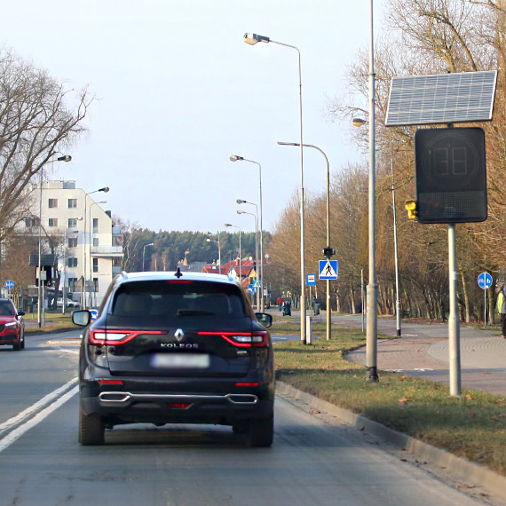 Niesprawne urzdzenia na ulicy 11 Listopada – czy kto si tym zajmie?