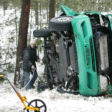 Bus - trwa ustalanie przyczyn wypadku 