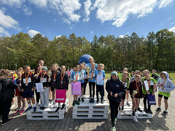 Dziewczynki z SP1 wicemistrzyniami Polski w lekkiej atletyce!