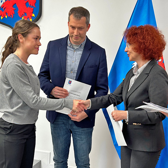 ¦winouj¶cie nagradza sportowe talenty. M³odzi sportowcy ze stypendiami