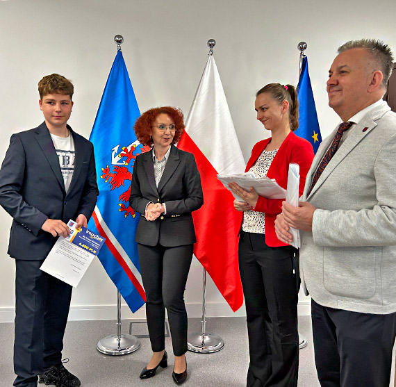 ¦winouj¶cie nagradza sportowe talenty. M³odzi sportowcy ze stypendiami