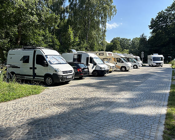 Jak podrowa odpowiedzialnie i wygodnie kamperem