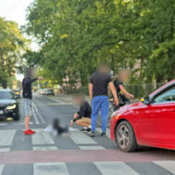 Potrącenie rowerzysty na przejeździe. Kierowca stracił prawo jazdy