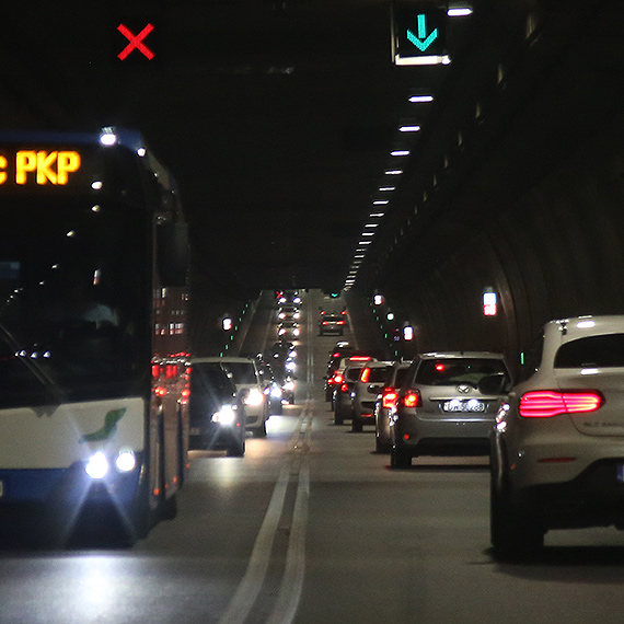 Tunel sukcesem komunikacyjnym, porak ekonomiczn?