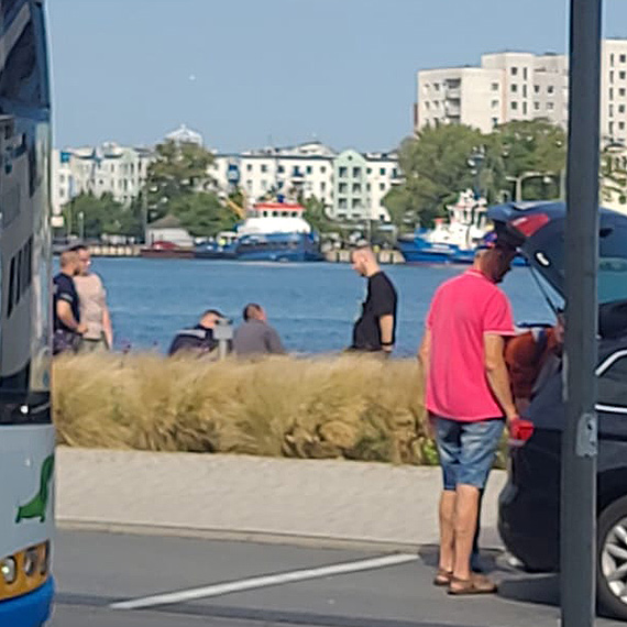 Świnoujście: Trwają poszukiwania mężczyzny, który zniknął w wodach kanału