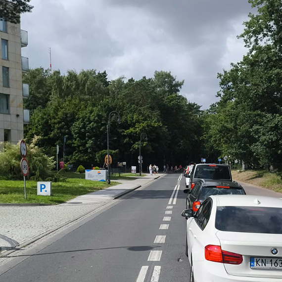 Korek na ulicy Uzdrowiskowej – kierowcy utknli przed poudniem