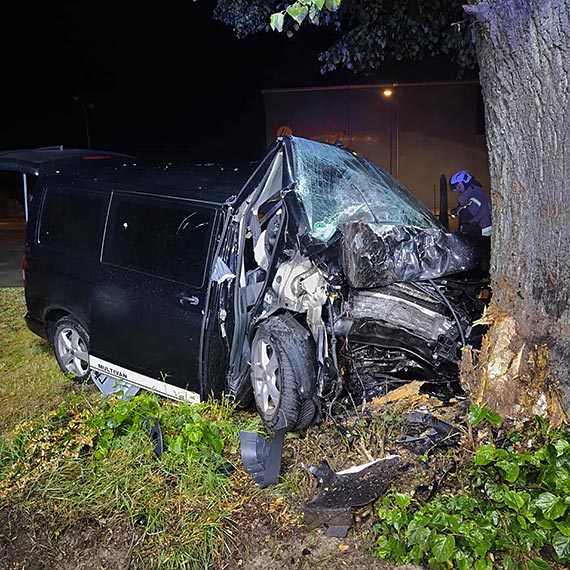 Tragiczny wypadek w Golczewie. Kierowca busa zginął na miejscu