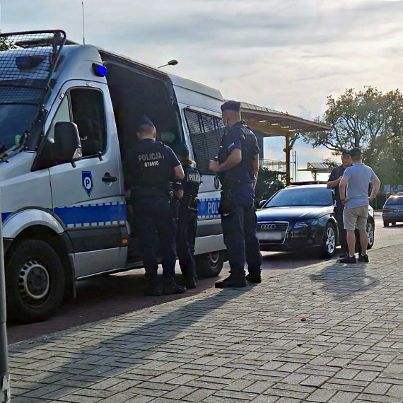 Hulajnog w Audi. 34-latek chcia uciec, ale skoczyo si mandatem 3000 z