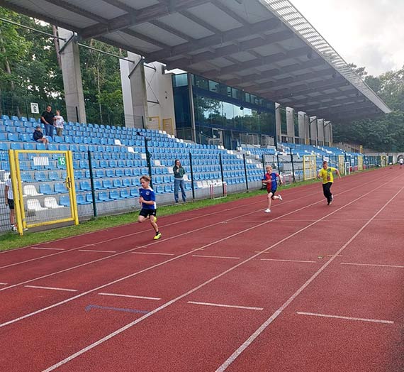 Czwartki Lekkoatletyczne – sportowa przygoda dla najmodszych