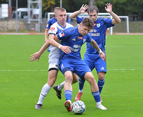 O punkt za liderem Flota - Zawisza Bydgoszcz 1-0 (0-0)