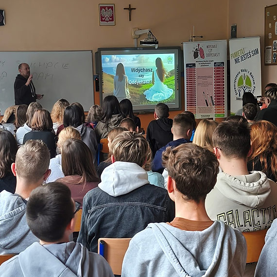 „Wdychasz czy oddychasz?” - edukacja antynikotynowa w winoujskich szkoach