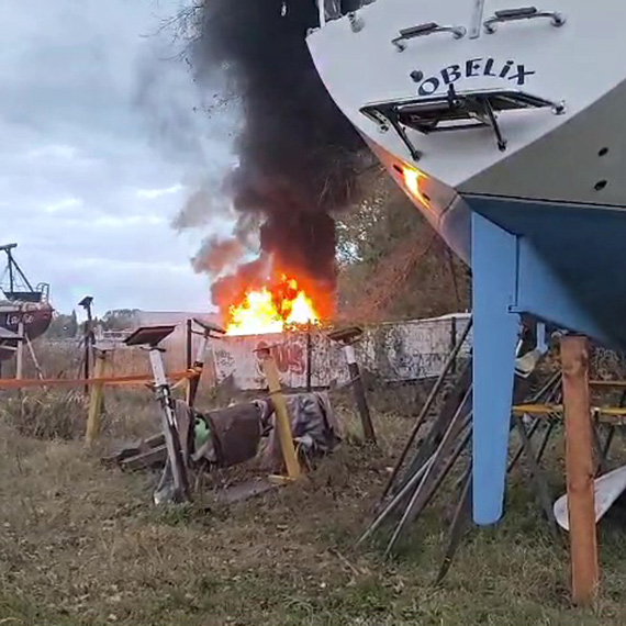 Poar przy „Czterech Wiatrach”! Pona motorwka. Zobacz film!