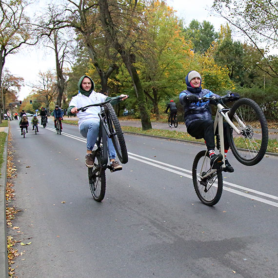 Rowerem po winoujciu” - 24. przejazd Masy Krytycznej. Zobacz film!