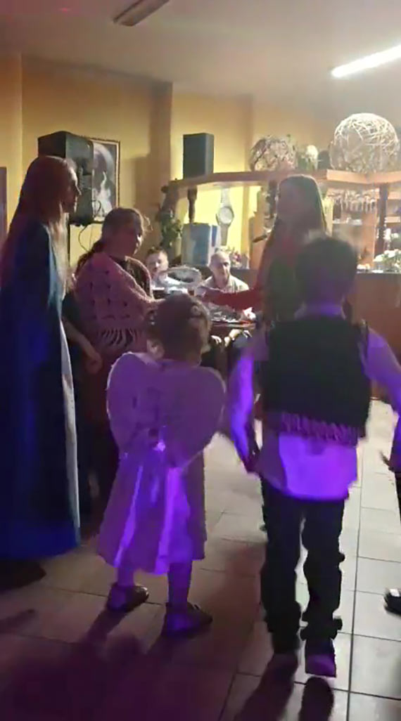 Bal Wszystkich Świętych w Świnoujściu: radość, muzyka i wspólna zabawa w Sanktuarium Chrystusa Króla