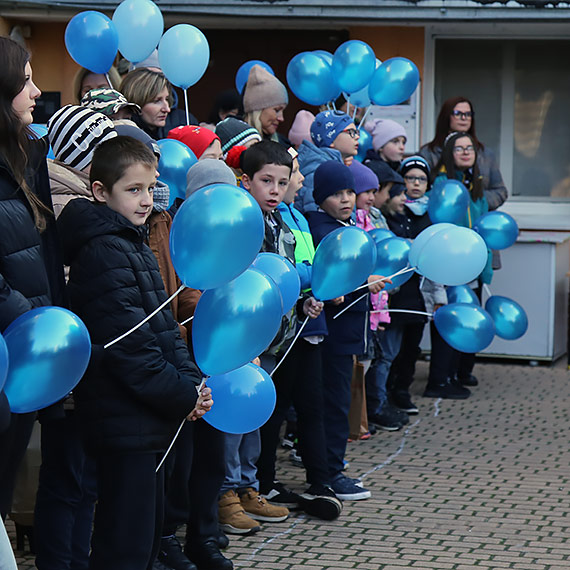 Nowy bus hybrydowy trafi do SOSW. Zobacz film!