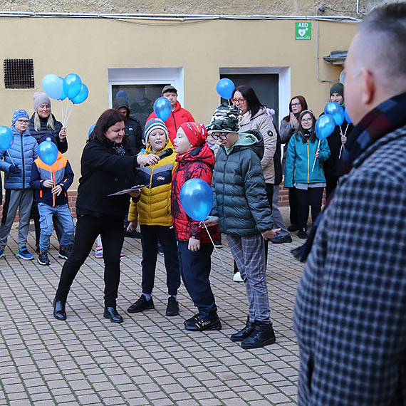 Nowy bus hybrydowy trafi do SOSW. Zobacz film!