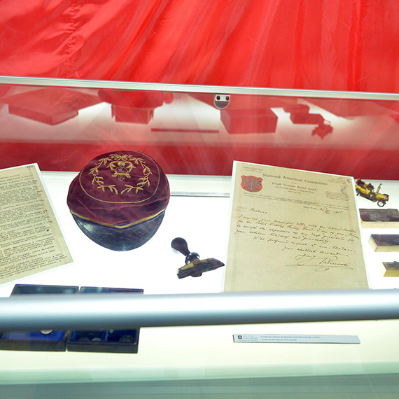 Szabla Paderewskiego i bezcenne pamitki. Muzeum Rybowstwa otworzyo wyjtkow wystaw