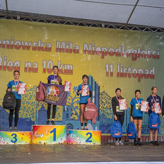 Hania Knapczyk z MKL Maraton znów najlepsza. Trzecie z rzędu zwycięstwo na Goleniowskiej Mili Niepodległości