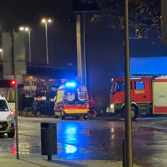 Napad drgawek u 45-latka. Ratownicy wezwani na Dworcow