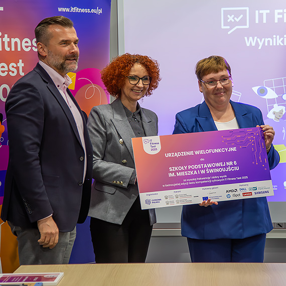 Test kompetencji cyfrowych w winoujciu. Nagrody dla najlepszych uczniw i szk