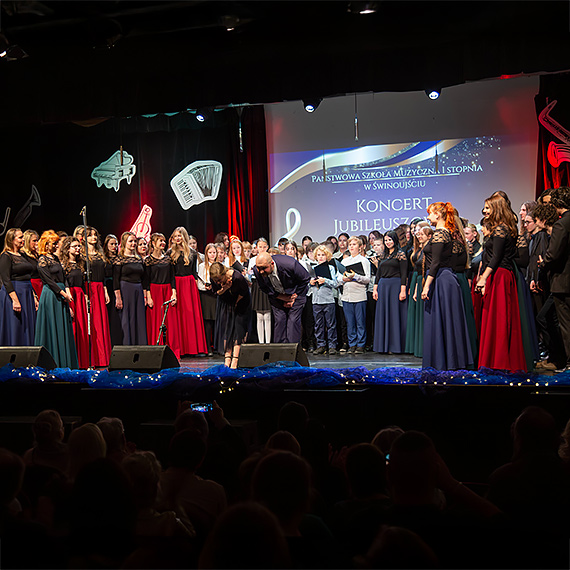 winoujcie wituje 40-lecie szkoy muzycznej. Wielka gala w MDK. Zobacz film!