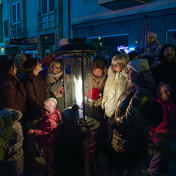 Mikoajki, e ho-ho-ho! winoujcie oficjalnie zainaugurowao boonarodzeniowe witowanie. Zobacz film!