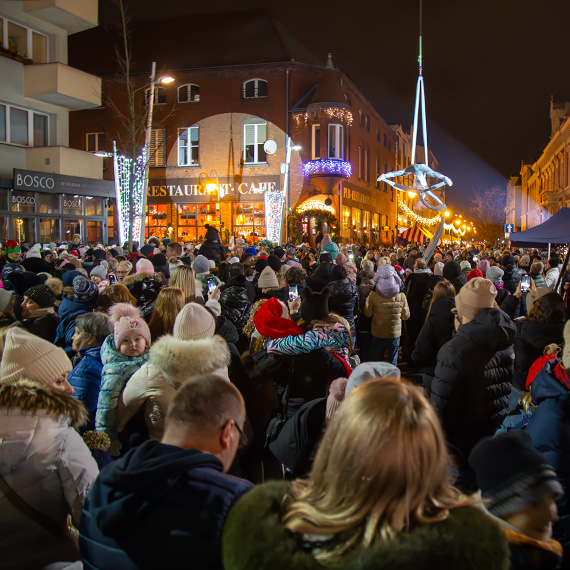 Mikoajki, e ho-ho-ho! winoujcie oficjalnie zainaugurowao boonarodzeniowe witowanie. Zobacz film!