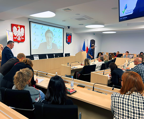 Stop hejt! Warsztaty edukacyjne dla dyrektorw, pedagogw i psychologw