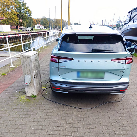 Tani pr�d w Porcie Jachtowym? Czytelnicy pokazuj�, O�rodek Sportu t�umaczy zasady