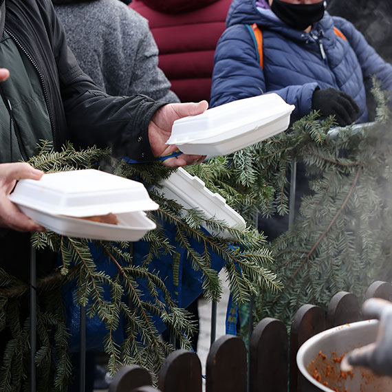 Wigilia dla os�b potrzebuj�cych