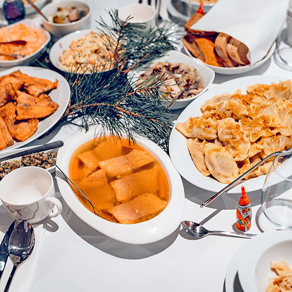 Wigilia po polsku: 63 proc. z nas sp�dzi j� w domu