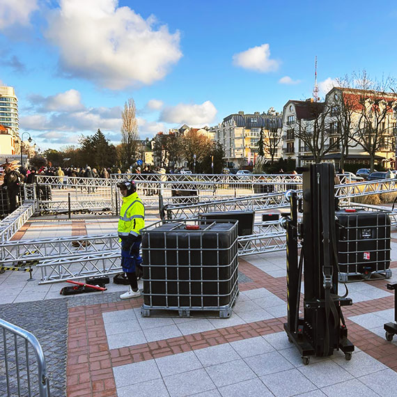 Sylwester w �winouj�ciu. Wydarzenie przeniesione na promenad�