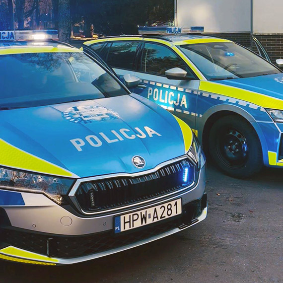Dwa nowe radiowozy dla Policji w �winouj�ciu!