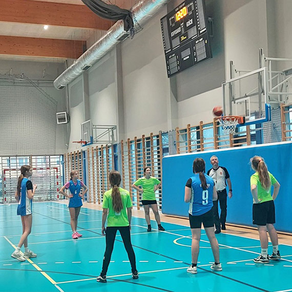 Igrzyska dzieci w piłcee koszykowej dziewcząt