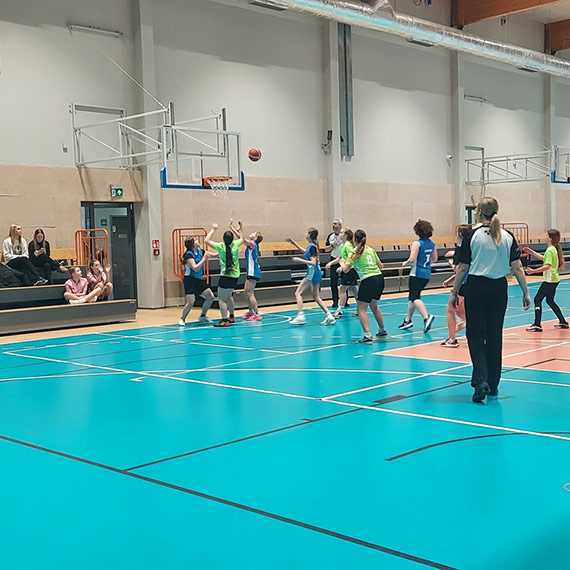 Igrzyska dzieci w piłcee koszykowej dziewcząt