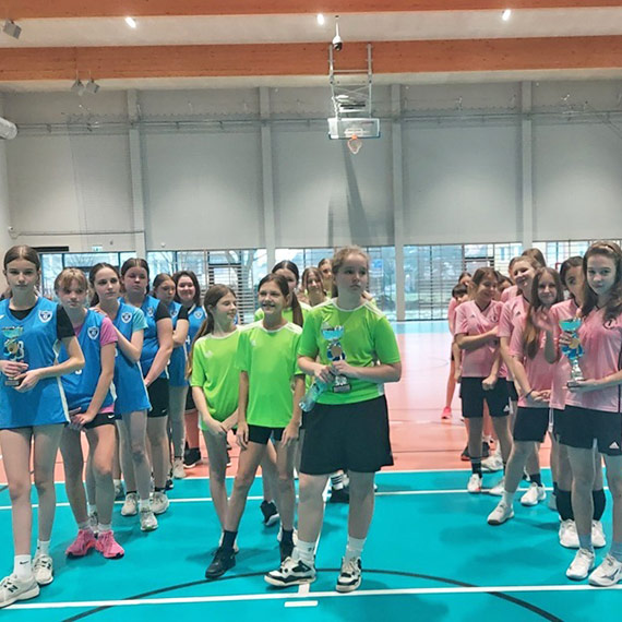 Igrzyska dzieci w piłcee koszykowej dziewcząt