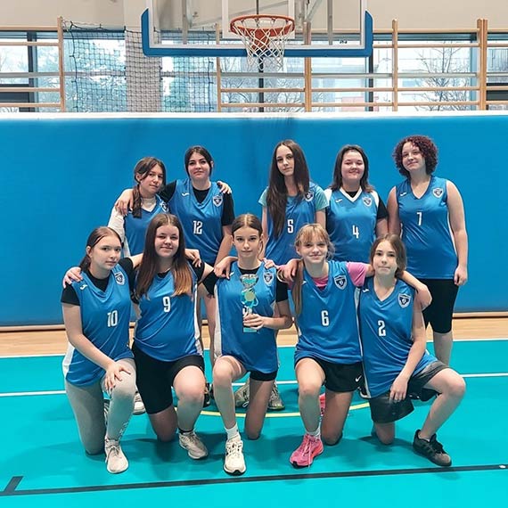 Igrzyska dzieci w piłcee koszykowej dziewcząt