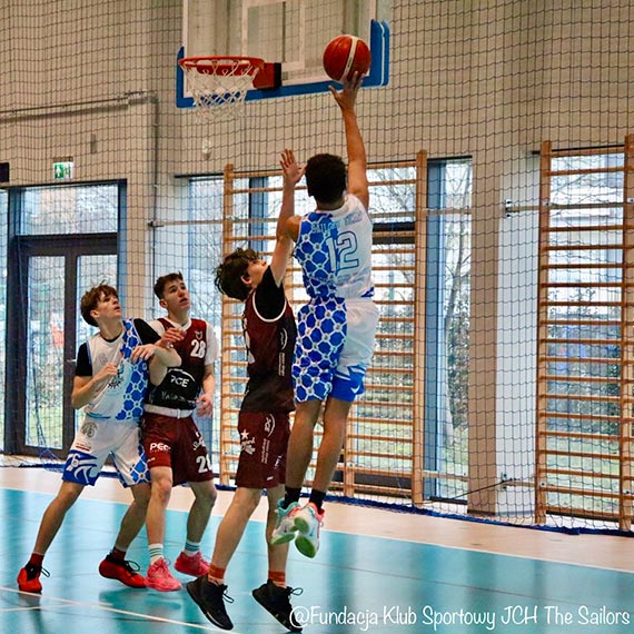 Koszykarski weekend w Świnoujściu. Wygrana U19 i pierwsza porażka U16