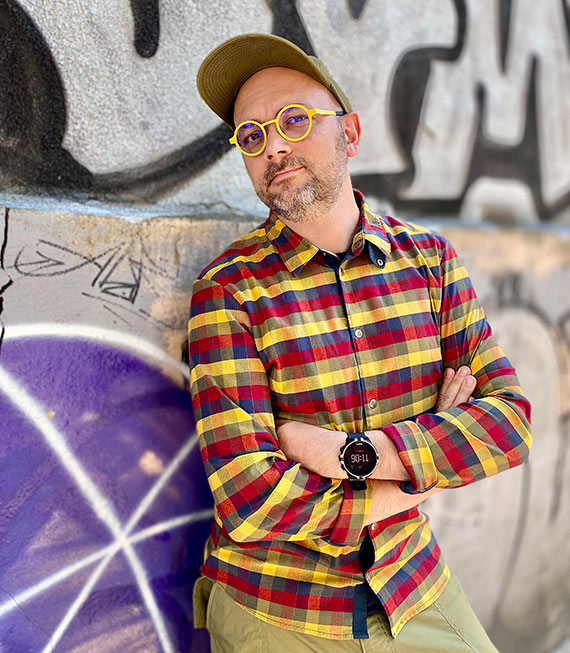 Spotkanie autorskie z Filipem Springerem w Bibliotece. Reporta�, pami�� miejsc i historie zapisane w przestrzeni